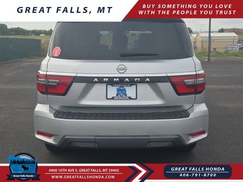 Used 2022 Nissan Armada SV image 6