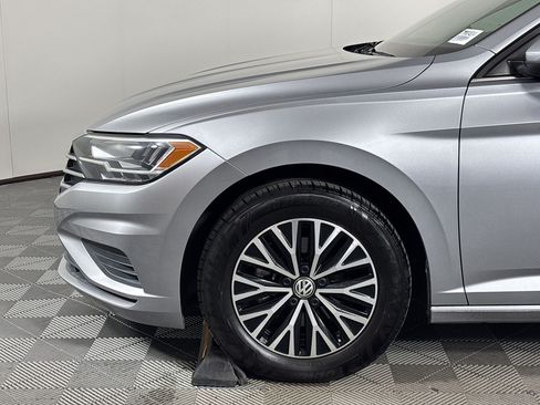 Used 2021 Volkswagen Jetta SE w/ SE Cold Weather Package FWD image 12