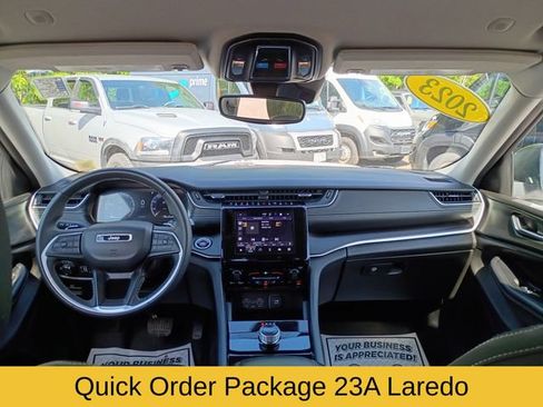 Used 2023 Jeep Grand Cherokee L Laredo AWD/4WD image 10