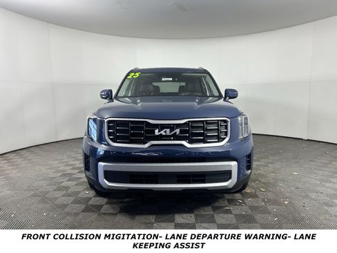 Certified 2025 Kia Telluride S image 2