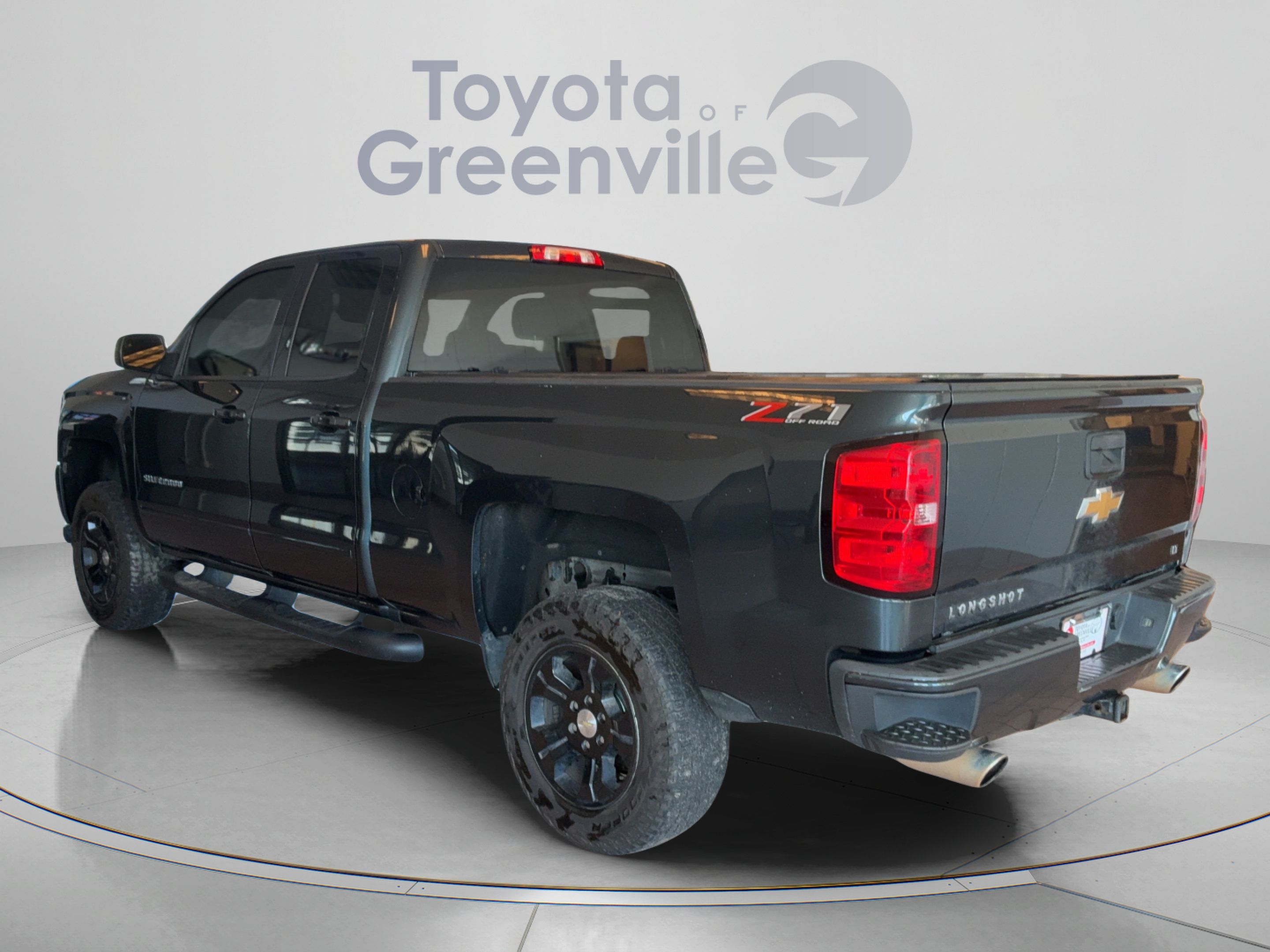 Used 2018 Chevrolet Silverado 1500 LT w/ All Star Edition AWD/4WD image 4