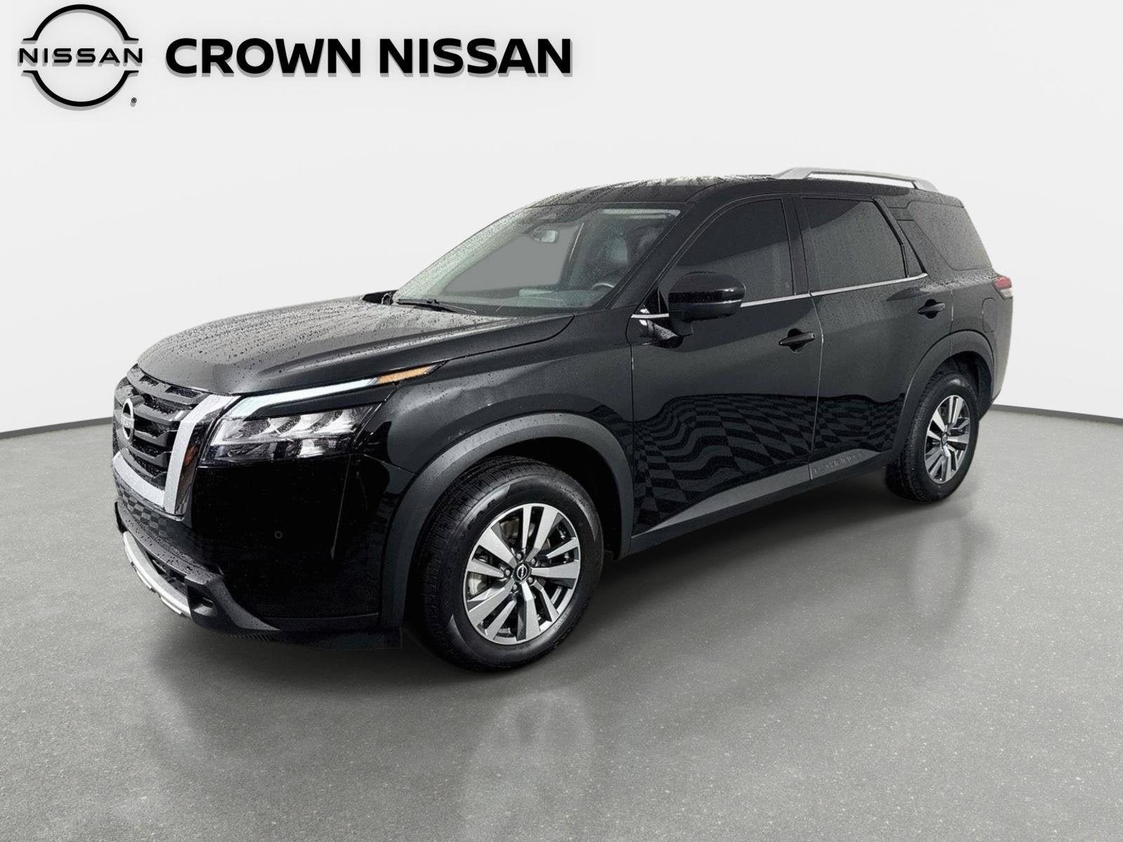 Used 2024 Nissan Pathfinder SL FWD image 1