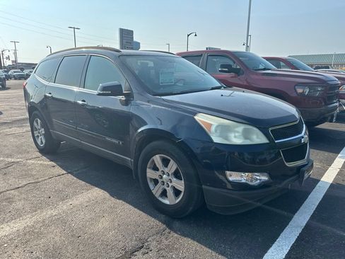 Used 2009 Chevrolet Traverse LT AWD/4WD image 6