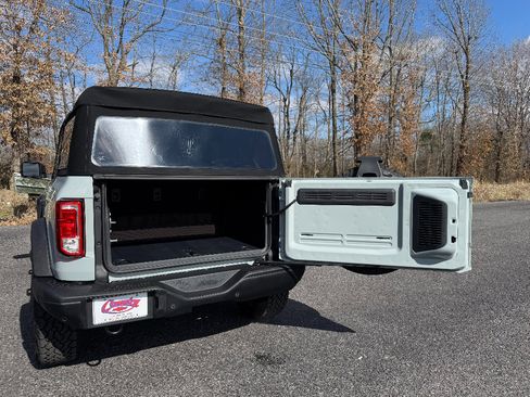 Used 2024 Ford Bronco Black Diamond image 8