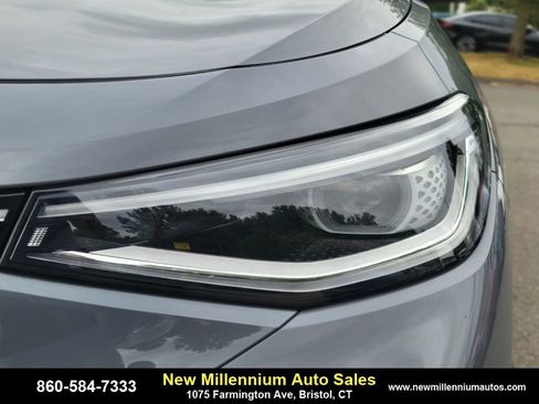 Used 2024 Volkswagen ID.4 Pro S image 10