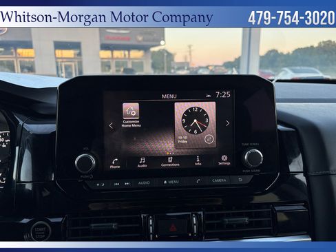 Used 2022 Nissan Pathfinder SV image 23