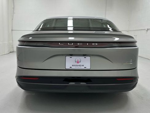 Used 2023 Lucid Air Grand Touring image 6