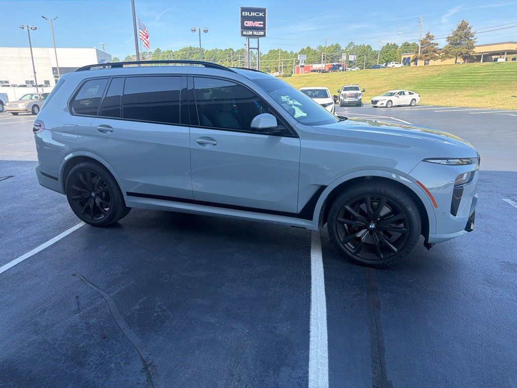 Used 2025 BMW X7 xDrive40i w/ Executive Package AWD/4WD image 5