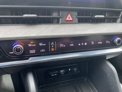 Certified 2023 Kia Sportage X-Line w/ X-Line Premium Package image 37