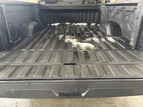 Used 2024 GMC Sierra 2500 AT4X image 29