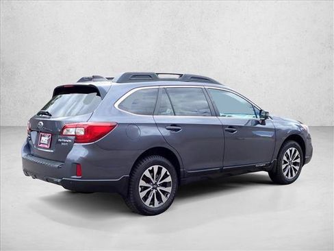 Used 2017 Subaru Outback 3.6R Limited AWD/4WD image 4