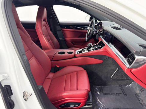 Used 2023 Porsche Panamera Platinum Edition w/ Smoking Package image 16