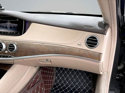 Used 2015 Mercedes-Benz S 550 Sedan image 17