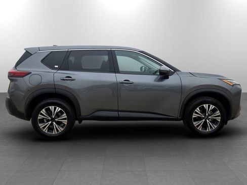 Used 2023 Nissan Rogue SV image 4