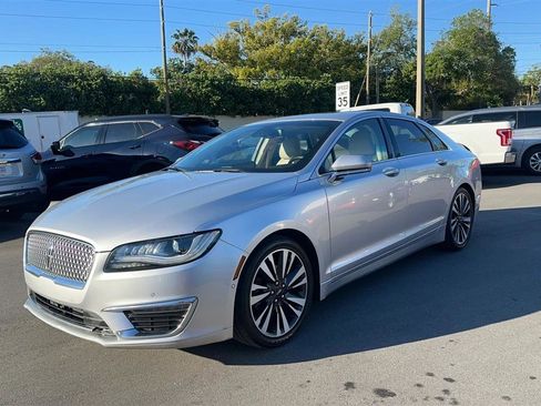 Used 2019 Lincoln MKZ Reserve image 16