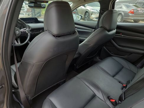 Used 2024 MAZDA MAZDA3 s image 8