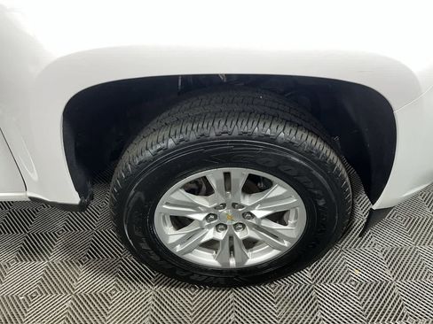 Used 2021 Chevrolet Colorado LT w/ Fleet Safety Package image 10