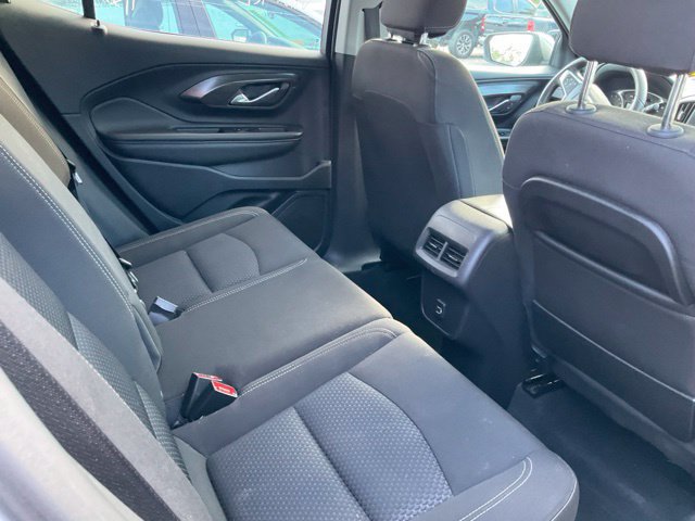 Used 2024 GMC Terrain SLE AWD/4WD image 9