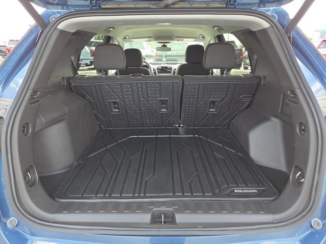Used 2024 Chevrolet Equinox LT FWD image 17