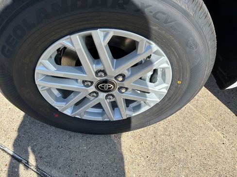 New 2026 Toyota Tundra SR5 image 28