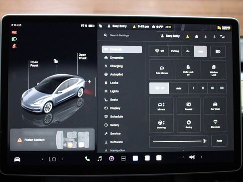 Used 2023 Tesla Model 3 Standard Range image 24