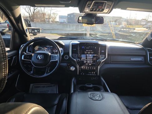 Used 2019 RAM 1500 Laramie image 17