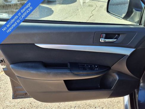 Used 2010 Subaru Legacy 2.5i Premium image 14