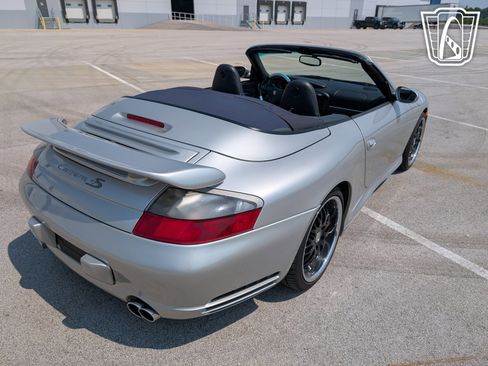 Used 2004 Porsche 911 Carrera 4S image 14