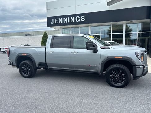 Certified 2025 GMC Sierra 2500 AT4 w/ AT4 Premium Plus Package AWD/4WD image 3