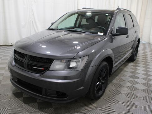 Used 2020 Dodge Journey SE w/ Blacktop Package image 32