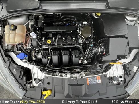 Used 2015 Ford Focus SE w/ Equipment Group 201A FWD image 12