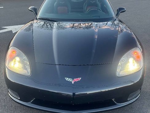 Used 2009 Chevrolet Corvette Coupe w/ Preferred Equipment Group image 8