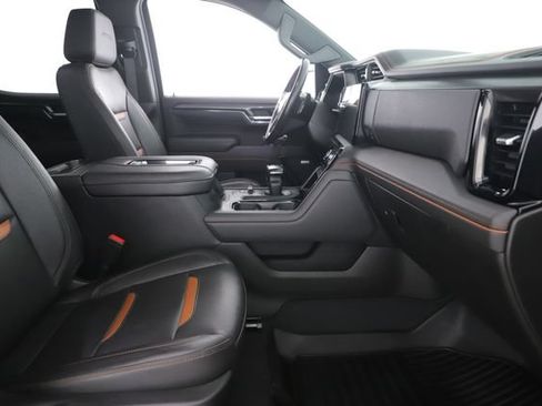 Used 2022 GMC Sierra 1500 AT4 w/ AT4 Premium Package AWD/4WD image 33