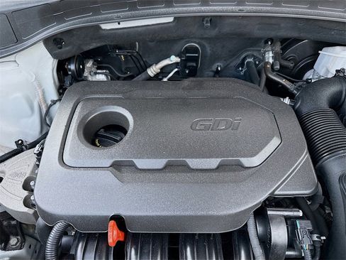 Used 2018 Hyundai Santa Fe Sport image 29