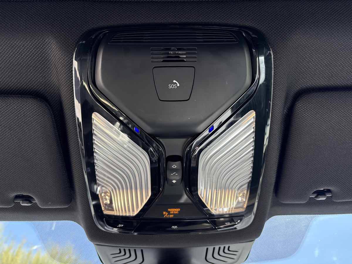 Used 2019 BMW 530i w/ Convenience Package RWD image 26