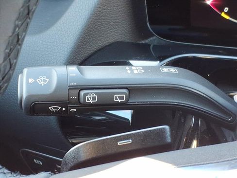 Certified 2025 Mercedes-Benz GLA 250 4MATIC image 24