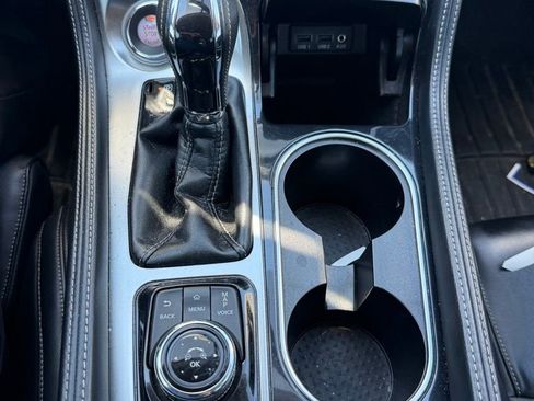 Used 2017 Nissan Maxima 3.5 SL FWD image 16