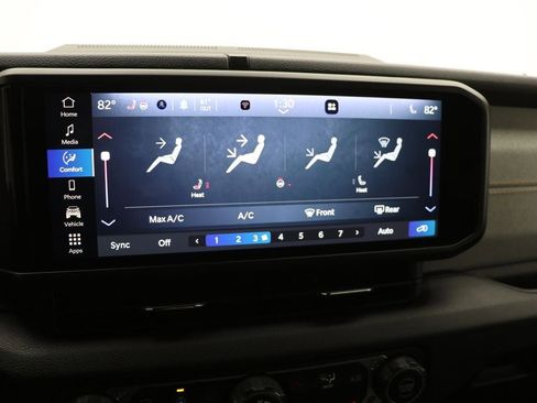 Used 2024 Jeep Wrangler Unlimited w/ Convenience Group image 22