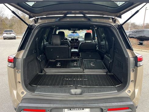 Certified 2023 Nissan Pathfinder Rock Creek image 22