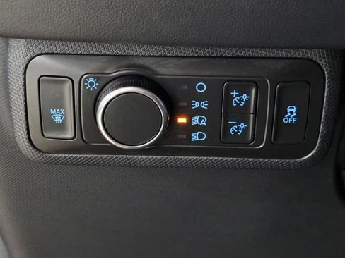 Used 2022 Ford Mustang Mach-E Premium image 34