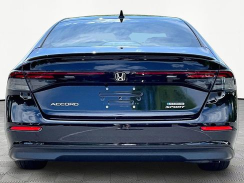 Used 2025 Honda Accord Sport image 6
