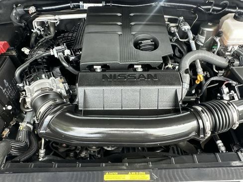Used 2024 Nissan Frontier Pro-X RWD image 18