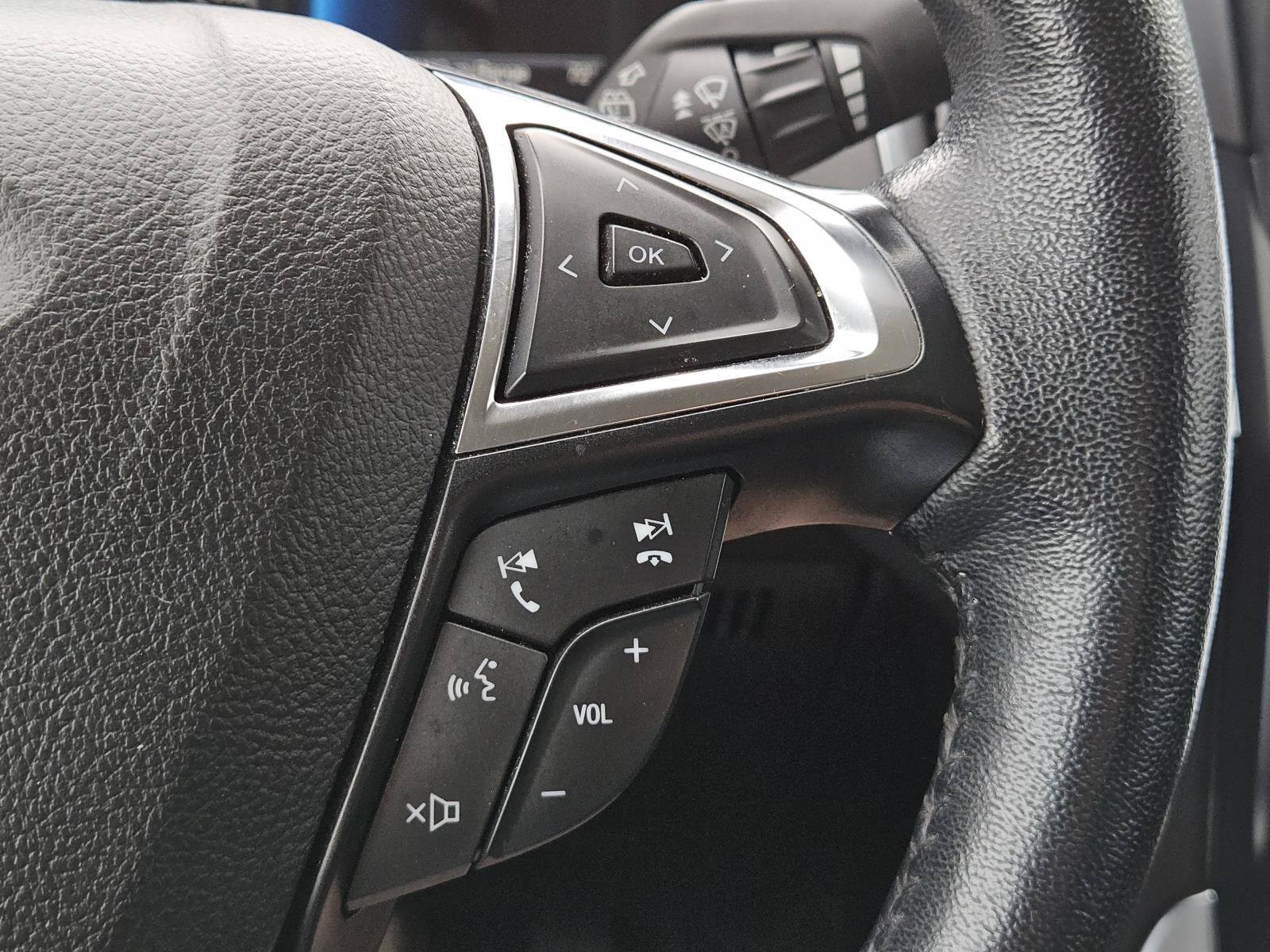 Used 2023 Ford Edge Titanium AWD/4WD image 24