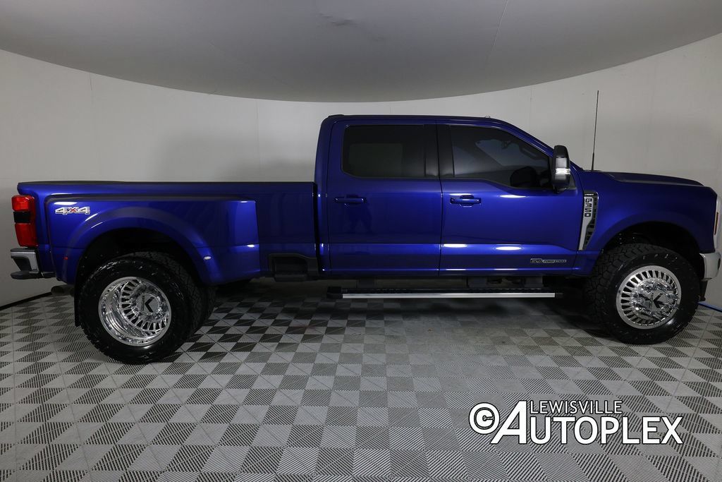Used 2026 Ford F350 Lariat AWD/4WD image 4