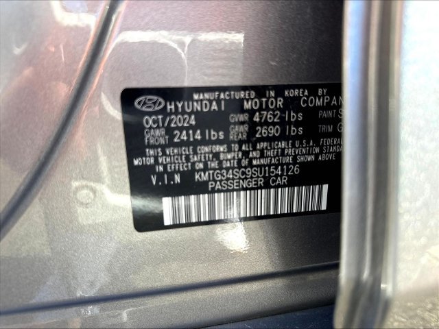 Used 2025 Genesis G70 2.5T RWD image 20