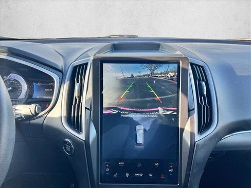 Used 2021 Ford Edge SEL w/ Convenience Package image 12