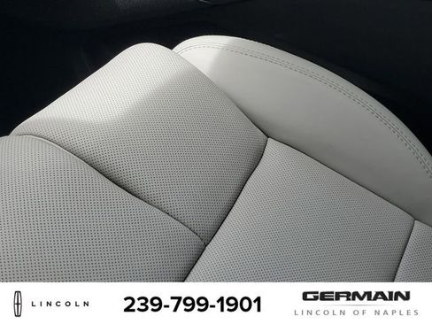 New 2026 Lincoln Navigator Reserve AWD/4WD image 28