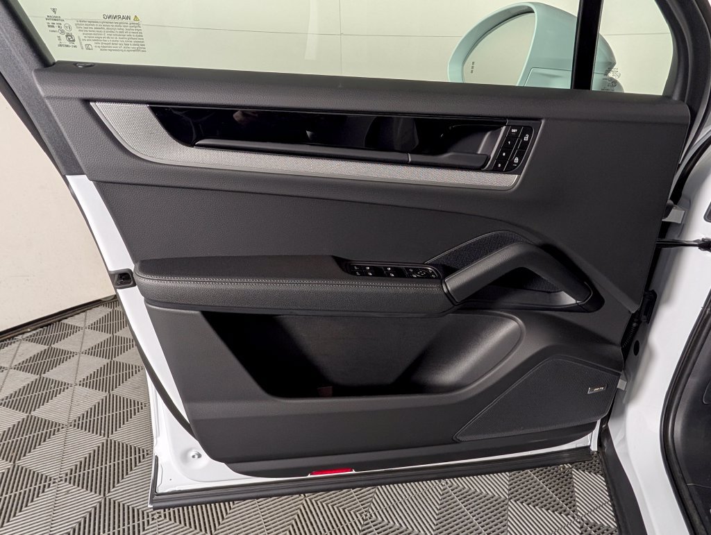 New 2026 Porsche Cayenne AWD/4WD image 25