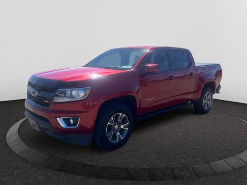 Used 2016 Chevrolet Colorado Z71 AWD/4WD image 2