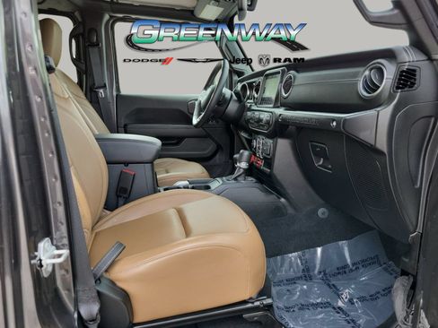 Used 2022 Jeep Wrangler Unlimited Rubicon 4xe AWD/4WD image 7